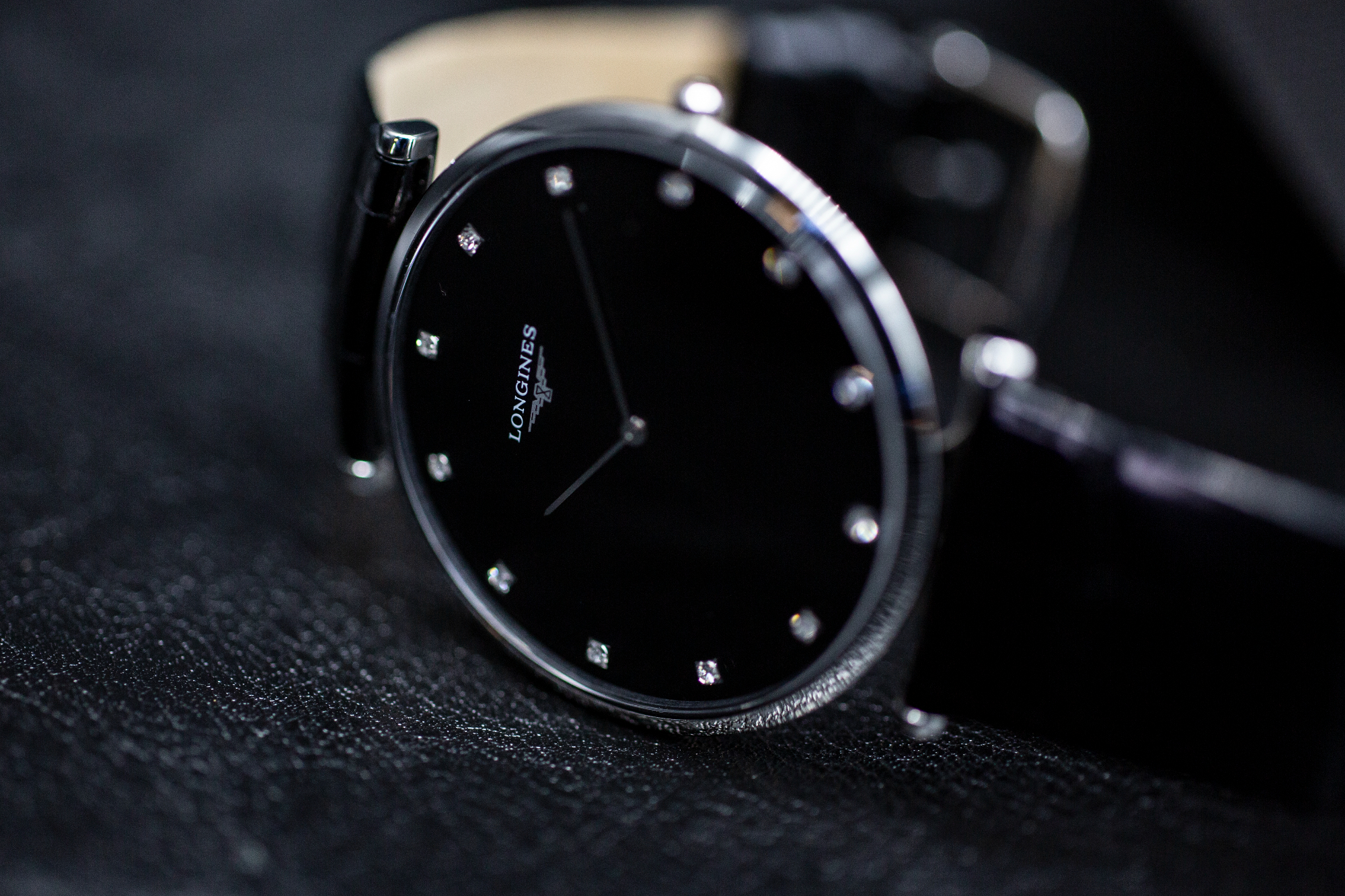 Ura Longines in zmanjšanje uporabe mobilnega telefona